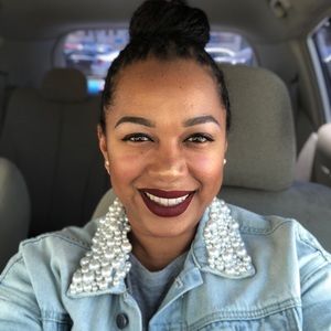 Meet your Posher, Christina